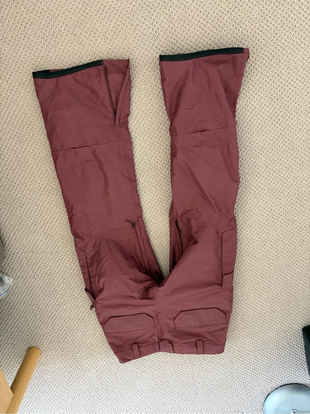 Burton Men’s Cargo Snow Pants in Burgundy
